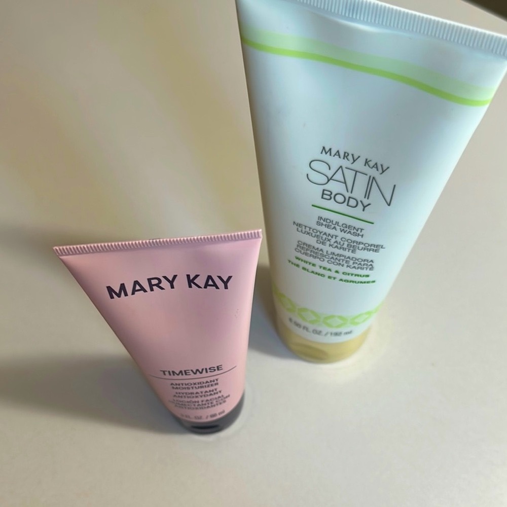 Mary Kay Timewise Pink and Satin Body Green Set